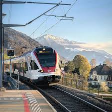 Sbb Cff Ffs On Instagram The S2 Entering Zug Fridbach Thank You For This Beautiful Picture Viafier Sbbcffffs Zuge Instagram Beautiful Pictures Pictures