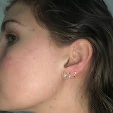 Aros huggie turquesa de 6 mm/7 mm/8 mm/9 mm/10 mm (individual o en par),  chapados en oro de 14 k sobre plata de ley 92,5. Aros huggie sin níquel.