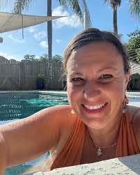 Mario Loja's Instagram, Twitter & Facebook