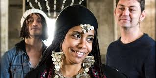 La musique franchit les frontières