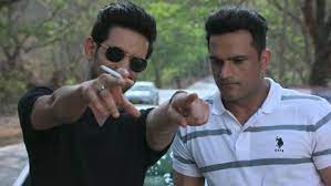 After receiving an overwhelming response, ekta brought back chapter 2 of veer and sameera's story in broken but beautiful 2. The Black T Shirt V Neck Veer Vikrant Massey In Broken But Beautiful S01e01 Spotern