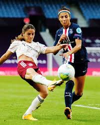 Professional football player for psg & denmark. Danielle Van De Donk Of Arsenal And Nadia Nadim Of Psg During The Uefa Women S Champions League Quarter Final Betwee Womens Football Womens Soccer Sports Women