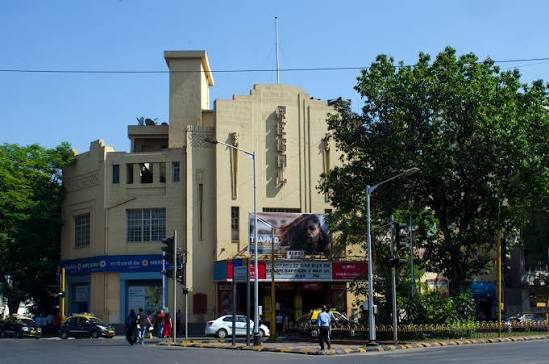 Regal Cinema - Wikipedia
