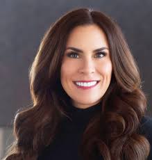 Keynote Speaker Erin King Speaking Fee and Information