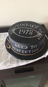 Don't forget to thank him for another year of life and for protecting. Geburtstagstorte White Ideen Geburtstagstorte Ideen White 40th Birthday Cakes For Men 50th Birthday Cakes For Men Vintage Birthday Cakes
