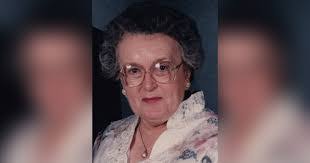 Esther Rollins's Instagram, Twitter & Facebook