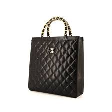 Comment acheter moins cher ? Sac Cabas Chanel Vintage En Cuir Matelasse Noir Sac Chanel Noir Sac Cabas Sac Bandouliere Chanel