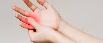 تنميل الأصابع ما هي الأسباب ويب طب