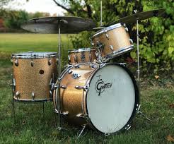 When tuned low, it fits perfectly into that vintage jazz sound in styles. Gretsch Progressive Jazz Kit Not So Modern Drummer