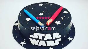 10 Inspirasi Custom Cake Terunik Untuk Yang Tersayang Happy Living Bentuk atau tema kue tart saat ini tak hanya kotak atau bulat dengan hiasan bunga.