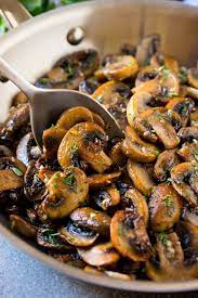 Sauteed Mushrooms In Garlic Butter Dinner At The Zoo Mushroom Recipes Mushrooms Recipes Sauteed Mushroom Side Dishes