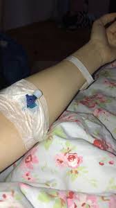 Tangan kanan memeriksa seberapa besar kepala menonjol di atas simfisis. 9 Hospital Photography Ideas Hospital Photography Emotional Photography Hospital Pictures