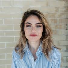 Aisha Fowler's Instagram, Twitter & Facebook