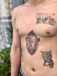 Man in the mirror tattoo done by jake lehmann at tattoo artisty in tucson, az. Tattoo Uploaded By Lam Vo Mirror Tattoo Design Tattoo Illustrative Tattoo Inked By Big Boss Lam Vo You Think It We Ink It 205 Trung Nu Vuong