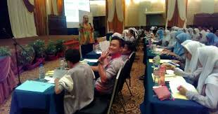 Panitia bahasa melayu dengan kerjasama dbp dan persatuan pengguna telah mengadakan bengkel penulisan kreatif di dewan smk(a) tun perak. Cikgu Rosle Sejarah Smk Tun Perak Rawang Teknik Menjawab Soalan Sejarah Spm 2017