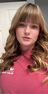 I spotted this cute girl a few years ago> Like the BellaCozumel page if  you'd like to view more photos of the beautiful people of Cozumel.  https://www.facebook.com/bellacozumel/photos/a.3864591570224241/4734739806542742/ 