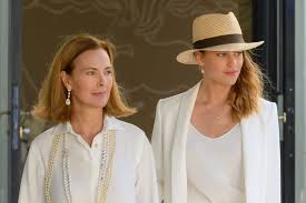 Maybe you would like to learn more about one of these? Grand Hotel La Serie N Aura Pas De Saison 2