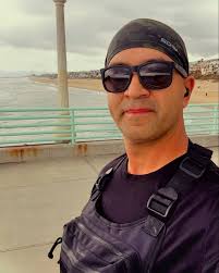 So very very confused. Can't tell if it's a scam or not?