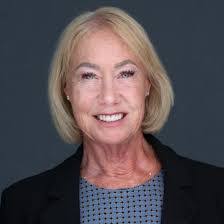 Rose Ketterer's Instagram, Twitter & Facebook