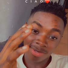 We suppose to be cleaning up😂