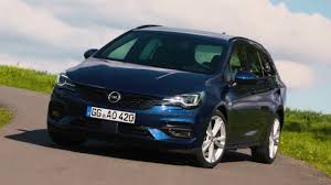Sie sparen also durch das ansetzen von betriebsausgaben somit zusätzlich geld. Facelifted 2020 Opel Astra Sports Tourer Revealed In Official Dynamic And Static Footage Youtube