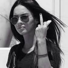 Phoebe Duff's Instagram, Twitter & Facebook