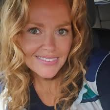 Heidi Mcgee's Instagram, Twitter & Facebook