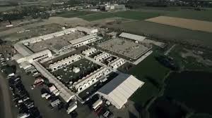 Knokke hippique takes place in the westkapelle area about 1 km (15 mins walk) inland of knokke station, near the camping europe (3* hotel) and hoiiday village. Knokke Hippique 2015 Aftermovie Youtube
