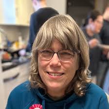 What type of jacks for aluminum enclosed snowmobile trailers?