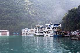 Goma sits on the mountain's southern flank and overlooks lake kivu. Boats On Kivu Lake Goma Wildlife Watching Natural Park City