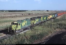 This Empty Chico Rock Trains On The Okt Ex Ri Is About To Pass Under North Saginaw Blvd Near Avondale Tx Just North Of Fort Wo Saginaw Texas Weather Train