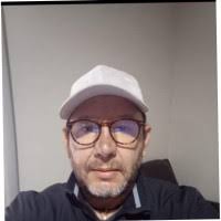 300+ perfiles de «Adrián Salgado»