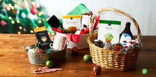 Look through these gift baskets and use the ideas for your inspiration. 8 Gift Basket Ideas For Everyone On Your List Publix Super Market The Publix Checkout