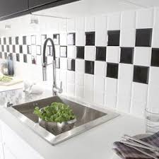 Epingle Par Hayfa Ben Ali Sur Cuisine En 2020 Carrelage Mural Blanc Carrelage Mural Parement Mural