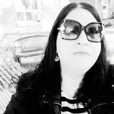 Paula Pabst's Instagram, Twitter & Facebook