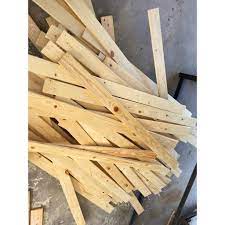 Sedangkan untuk membuat meja dengan panjang 2m setidaknya dibutuhkan 2 hingga 3 pallet kayu. Kayu Pallet Murah Desainrumahid Com