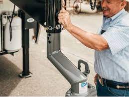 Get the b&w gooseneck hitch extenders from realtruck fast with free shipping in the lower 48 united states. B W Gooseneck Hitch Extender Realtruck