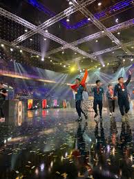 Ultimate battle invites garena free fire mobile gamer to come join the free fire community at ub and play 1v1 / squad esports tournaments online. Just 3 Years Old Evos In 2019 Has Made Indonesia Proud In Esports Dunia Games