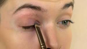 Tips for helping undereye eyeliner/eyeshadow stay put? 5 Ways To Apply Eyeshadow Wikihow