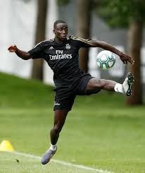Ferland sinna mendy is a french professional footballer who plays as a left back for real madrid and the france national team. Ferland Mendy Jugadores Del Real Madrid Real Madrid Deportes
