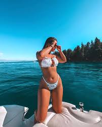 Lake day🤍⛵️🦋