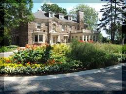 Paletta Lakefront Park For Weddings And Banquet Halls In Burlington Ontario Wedding Venues Ontario Mansion Wedding Venues Wedding Venues
