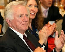 Former senator Gary Hart named as US special envoy to Northern Ireland