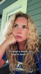 beth.lcsw (@curlyschoolsocialworker)