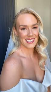 New Reel up of this look!!! Pretty woman ✨ Missing my @mura_boutique team  Muse @katiekugis @studio.dodds @asako_nakamura1  #eventmua#beauty#weddinginspo#makeupinspo#realskin#hairnmakeup#waveshair#realmakeup#glowyglam#makeup#beautiful#glowymakeup  ...