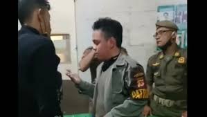 Saya menggunakan media ini untuk mengingatkan semua pencari pinjaman karena saya melewati di tangan para pemberi pinjaman palsu. Ngaku Dan Pakai Baju Polisi Pemuda Di Bandung Diamankan Petugas Teras Jabar