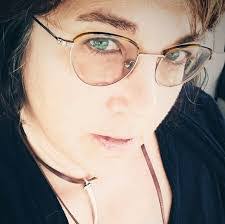 Joann Mango's Instagram, Twitter & Facebook