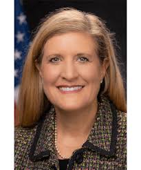 329 Brad & Nicole Wren moving forward — Shark Farmer