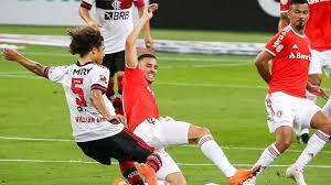 Sendo considerado um dos jogos mais desiguais na rodada do campeonato brasileiro, o inter vai ao rio de janeiro enfrentar o flamengo neste domingo. O Caminho Para A Taca Veja Os Resultados Que Flamengo Inter E Sao Paulo Precisam Para Conquistar O Brasileirao
