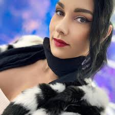 DREAMY Magazine Issue 73 released! featuring Kelly Austin